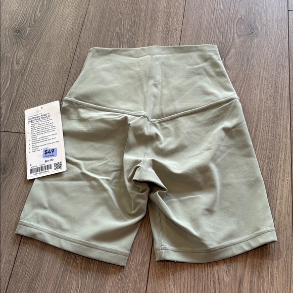 NWT Lululemon Align High-Rise Short 6" Fog Green Size 2 - Picture 7 of 8